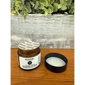 Oliveda F09 eye cream